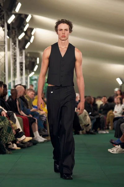 Look 53